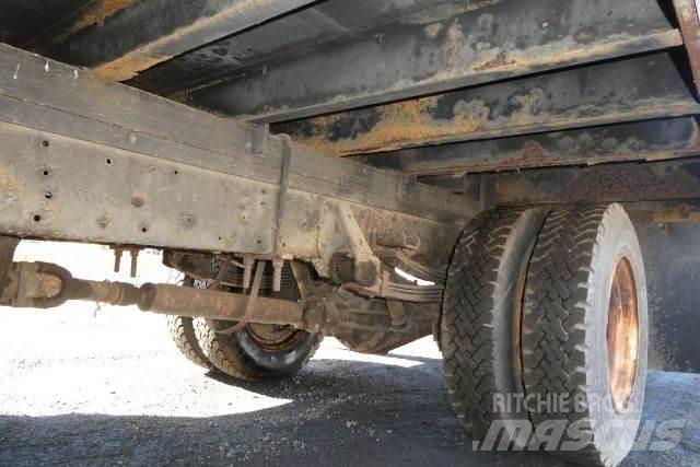 UD 1100 Kapali kasa kamyonlar