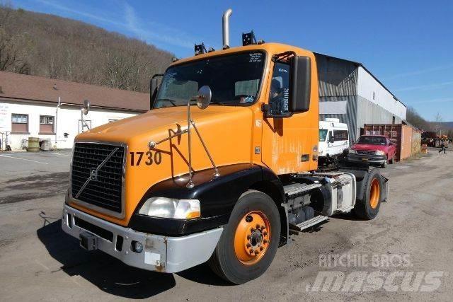Volvo VNM42T Çekiciler