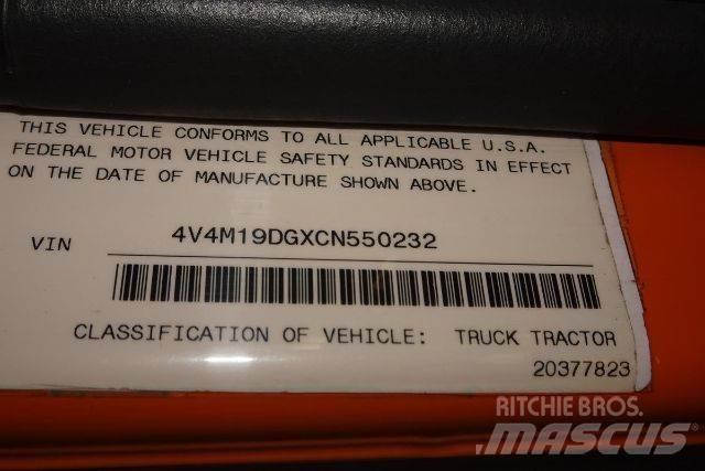 Volvo VNM42T Çekiciler