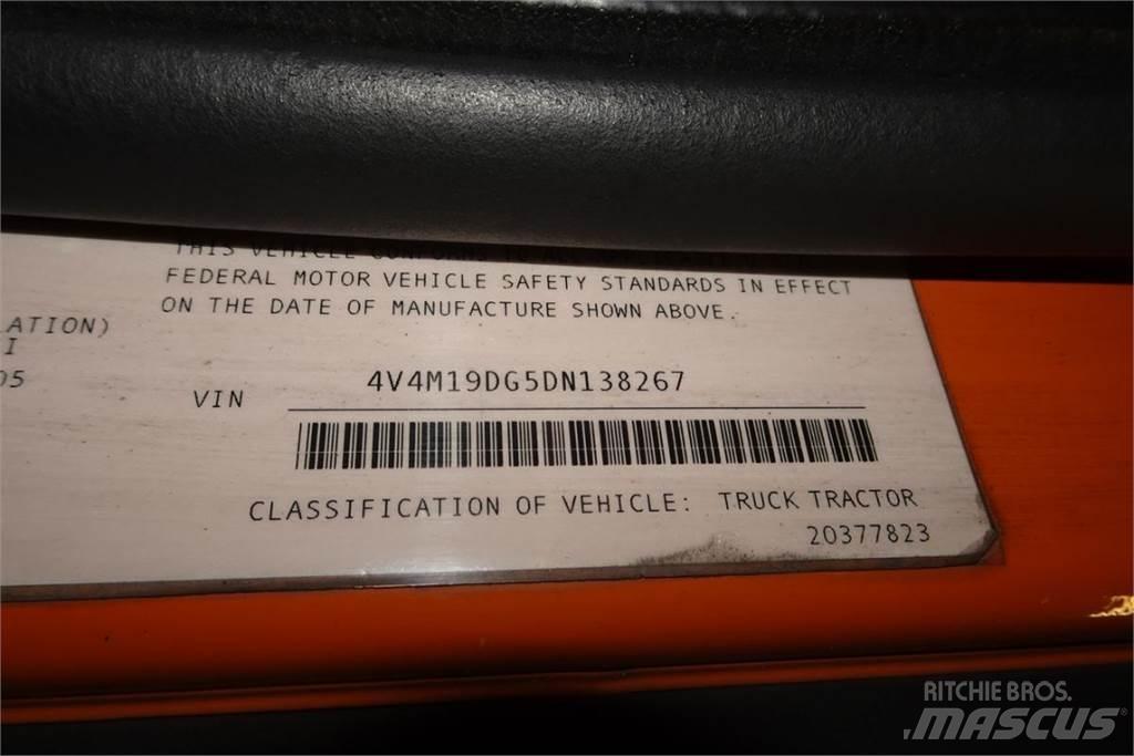 Volvo VNM42T Çekiciler