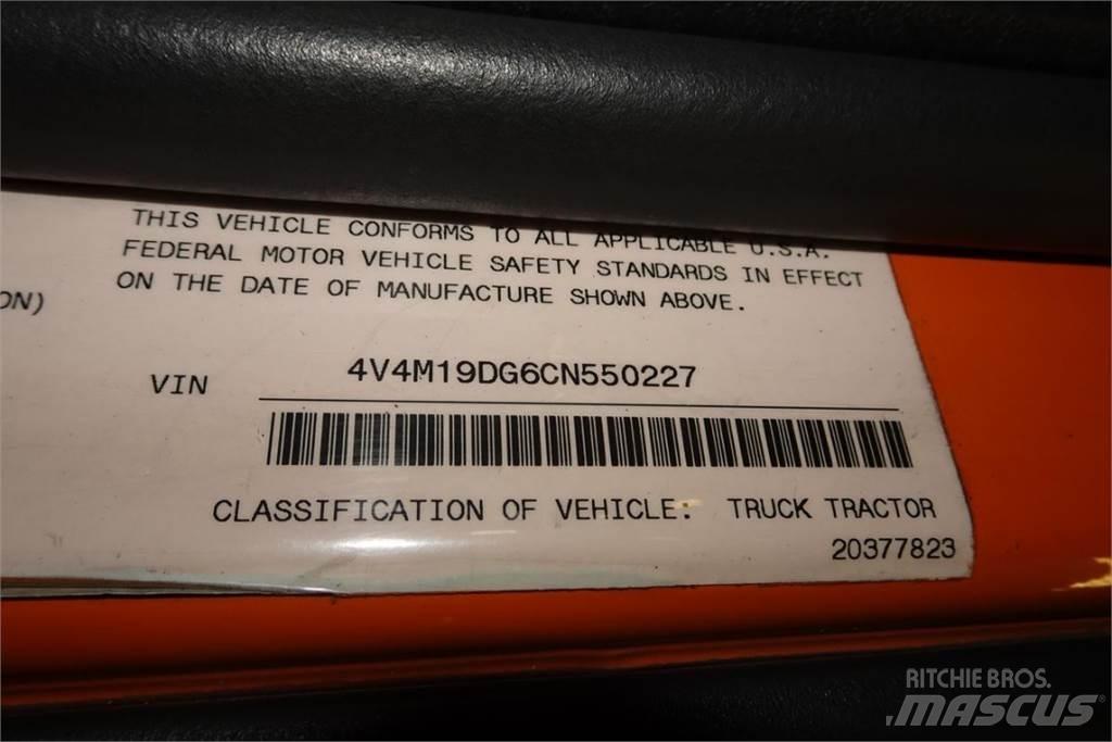 Volvo VNM42T Çekiciler
