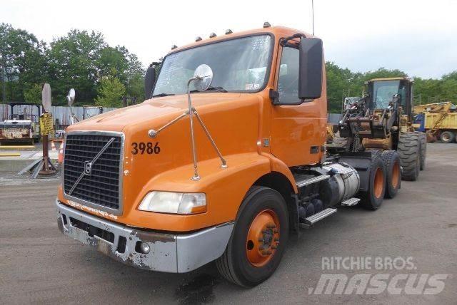 Volvo VNM64T Çekiciler