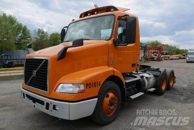 Volvo VNM64T Çekiciler