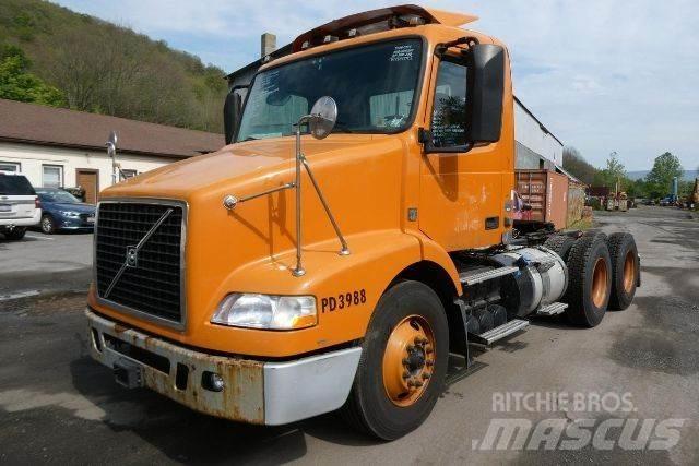 Volvo VNM64T Çekiciler