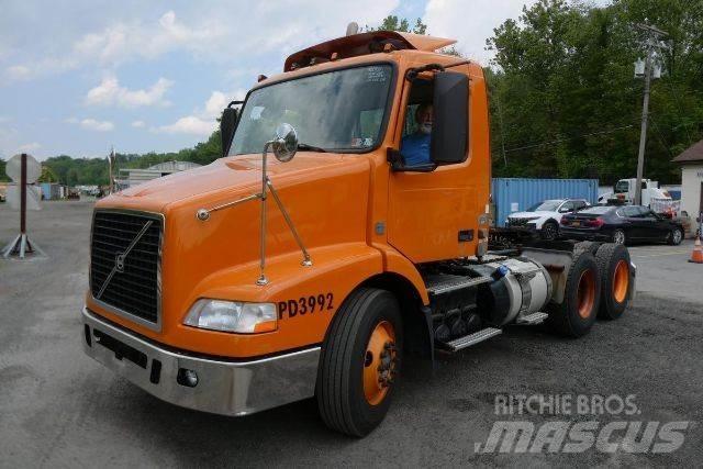 Volvo VNM64T Çekiciler