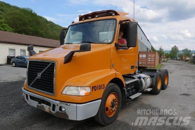 Volvo VNM64T Çekiciler
