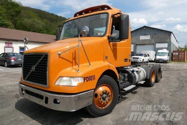Volvo VNM64T Çekiciler