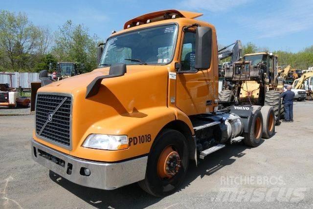 Volvo VNM64T Çekiciler