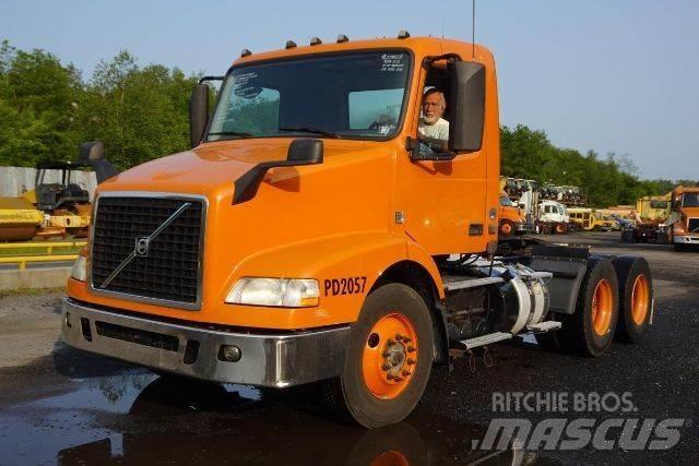 Volvo VNM64T Çekiciler