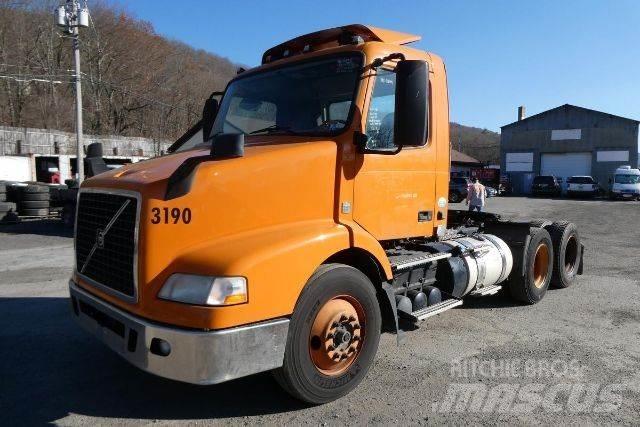 Volvo VNM64T Çekiciler