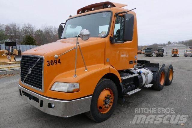 Volvo VNM64T Çekiciler