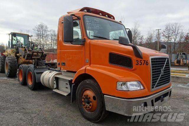 Volvo VNM64T Çekiciler