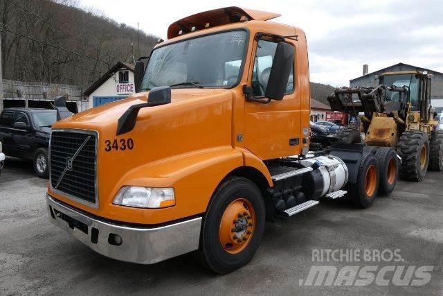 Volvo VNM64T Çekiciler