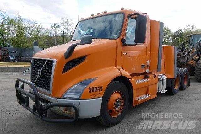 Volvo VNR64T300 Çekiciler