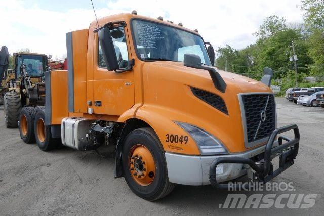 Volvo VNR64T300 Çekiciler
