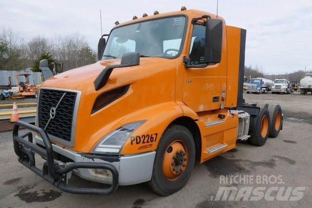 Volvo VNR64T300 Çekiciler