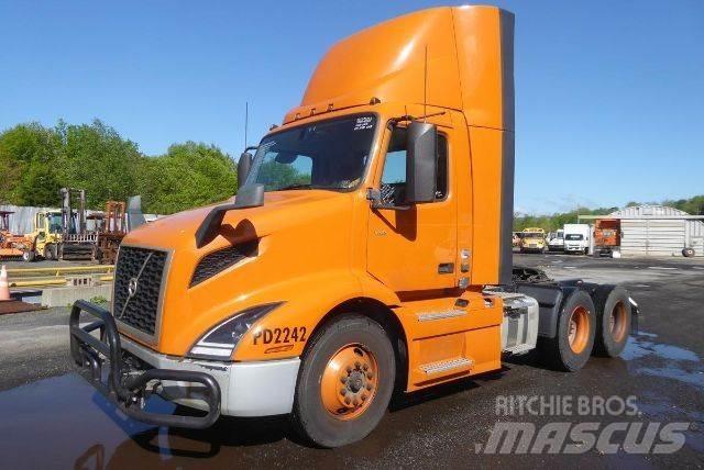 Volvo VNR64T300 Çekiciler