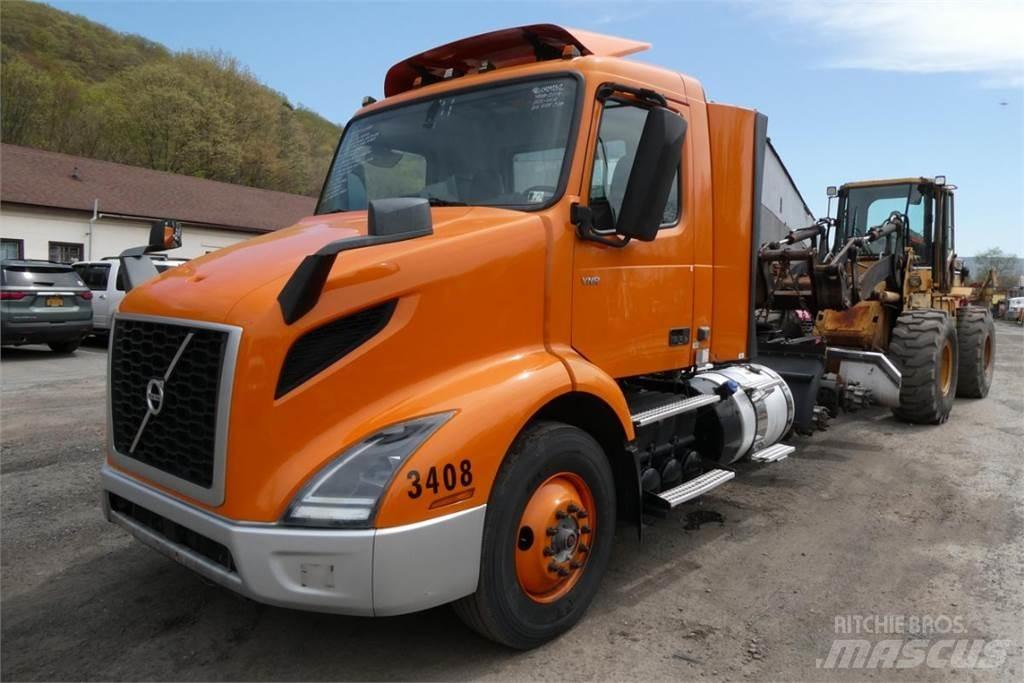 Volvo VNR64T300 Çekiciler
