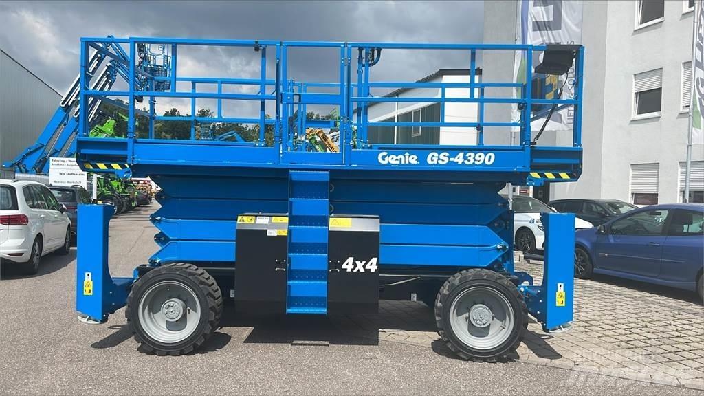 Genie GS-4390RT Makasli platformlar