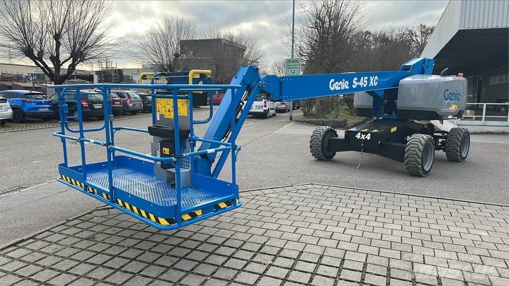 Genie S-45 XC Körüklü personel platformları
