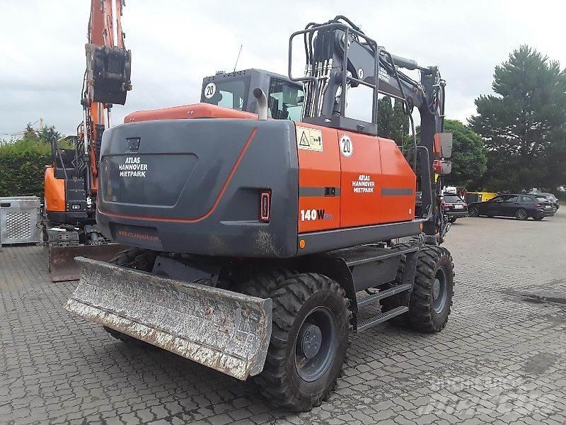Atlas 140W Lastik tekerli ekskavatörler
