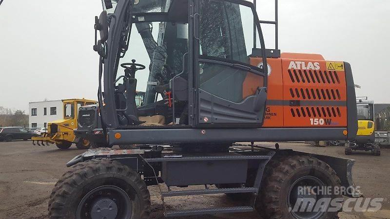Atlas 150W Lastik tekerli ekskavatörler