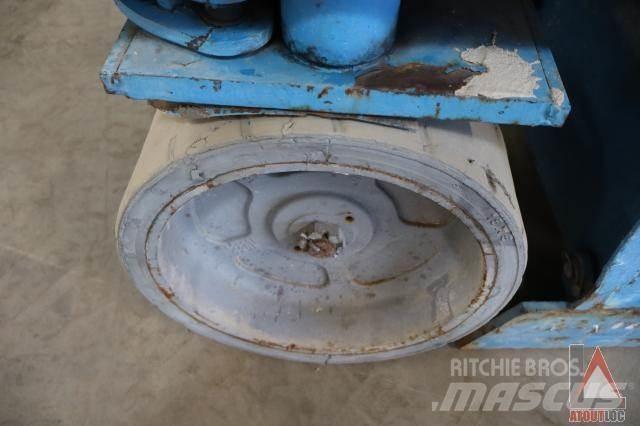 Genie GS-3246 Körüklü personel platformları