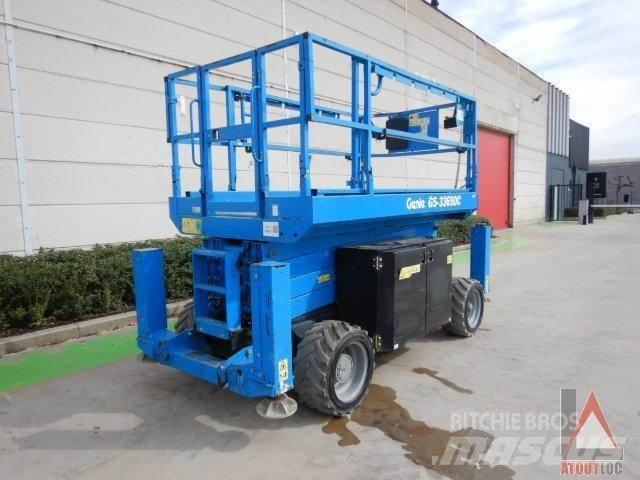Genie GS-3369DC Körüklü personel platformları