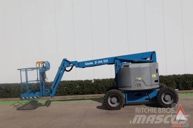 Genie Z34-22RT Körüklü personel platformları