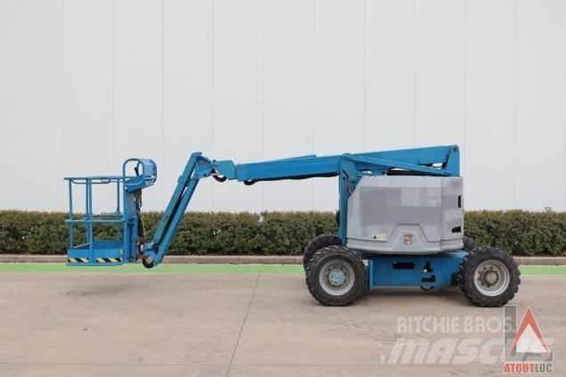 Genie Z34-22RT Körüklü personel platformları