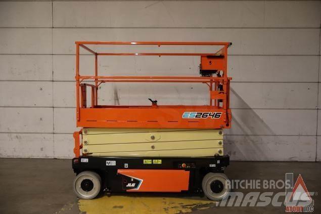 JLG 2646ES Körüklü personel platformları