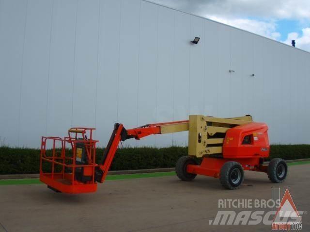 JLG 520AJ Körüklü personel platformları