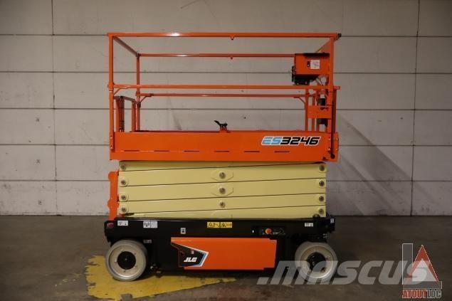 JLG ES3246 Körüklü personel platformları