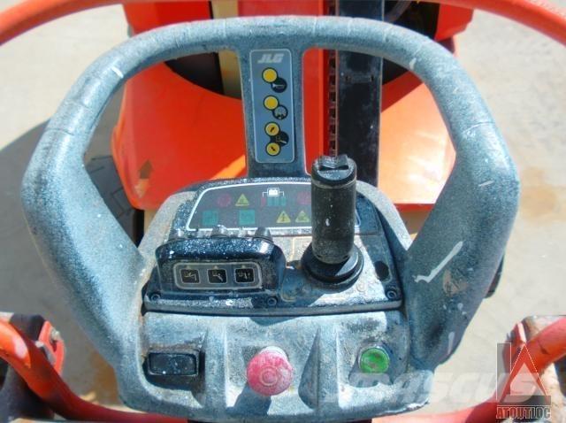 JLG TOUCAN 12E + Körüklü personel platformları