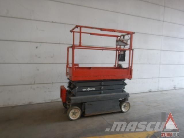 SkyJack SJ3219 Körüklü personel platformları