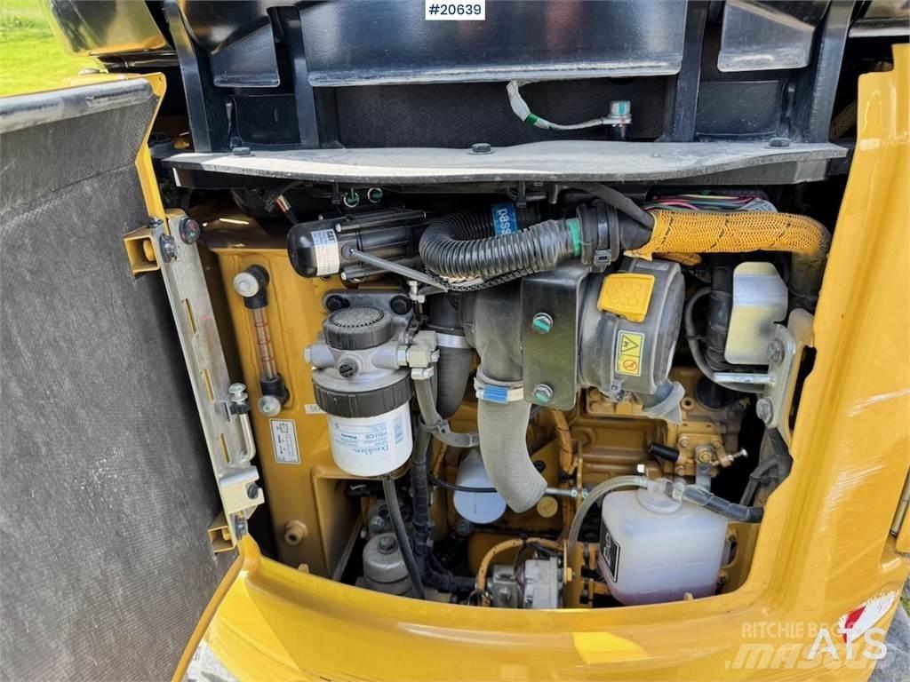 CAT 301.8 Paletli ekskavatörler