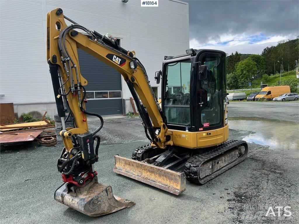 CAT 303.5ECR Paletli ekskavatörler