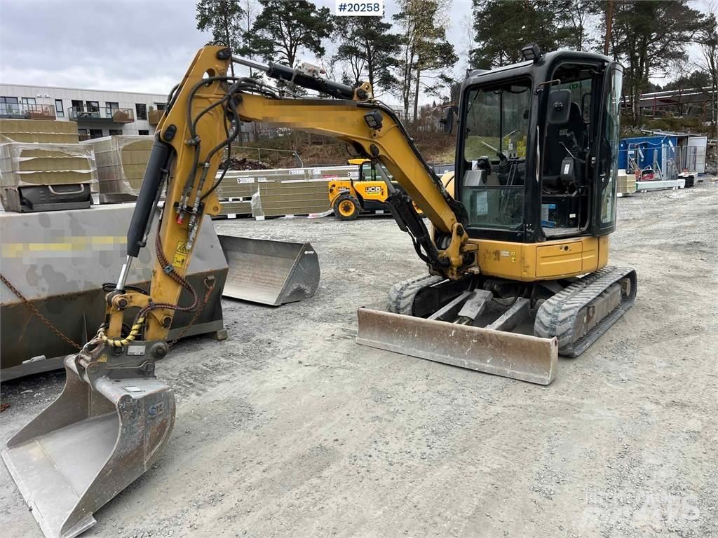 CAT 303.5ECR Paletli ekskavatörler