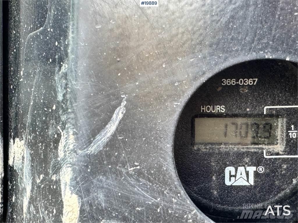 CAT 305.5E2 Paletli ekskavatörler
