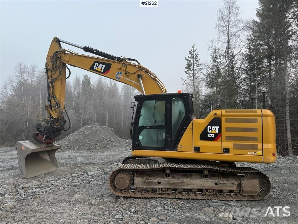 CAT 323 Paletli ekskavatörler