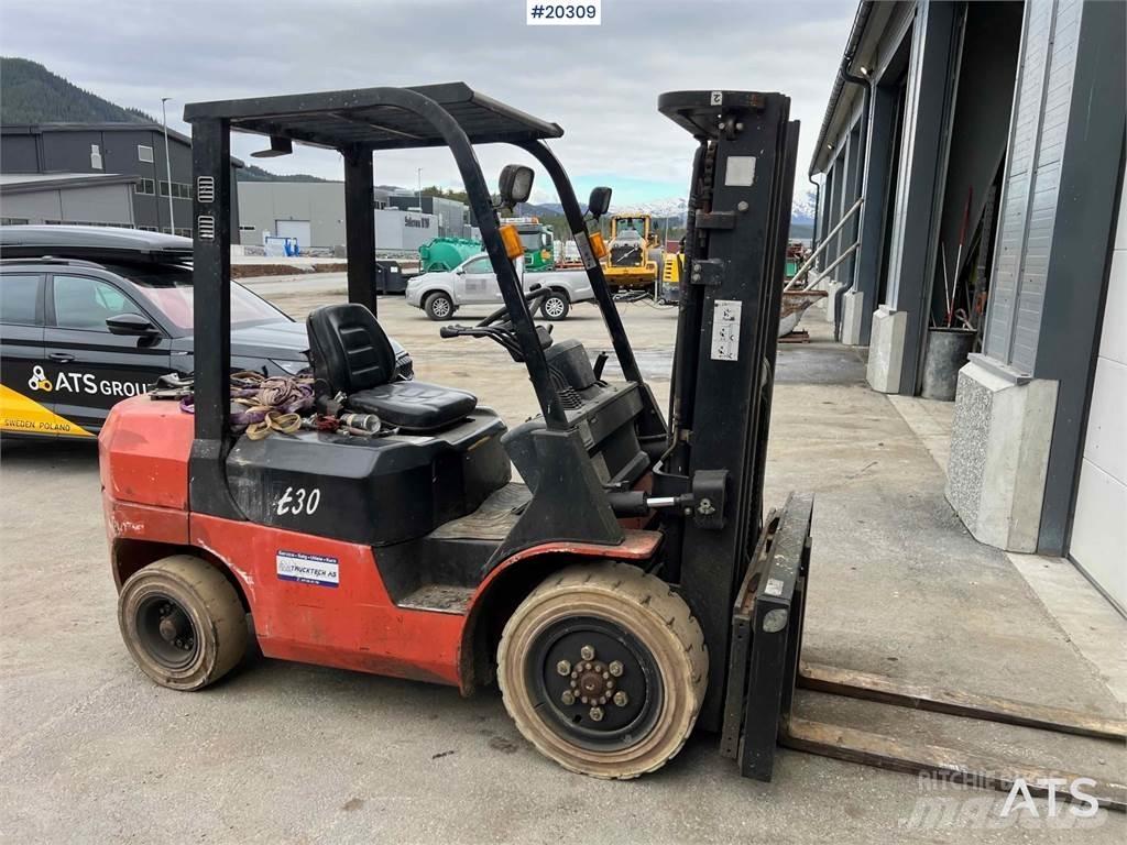  Gaffeltruck FG301 Diger