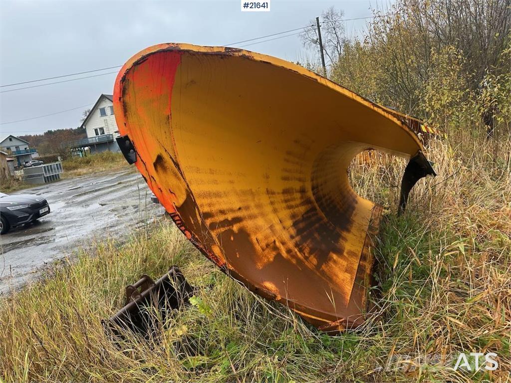  Gmill HDA 265 plow. Diger aksam