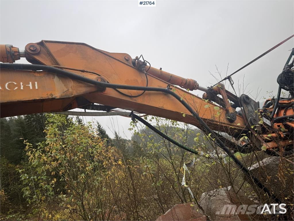 Hitachi FH 220 LC Paletli ekskavatörler