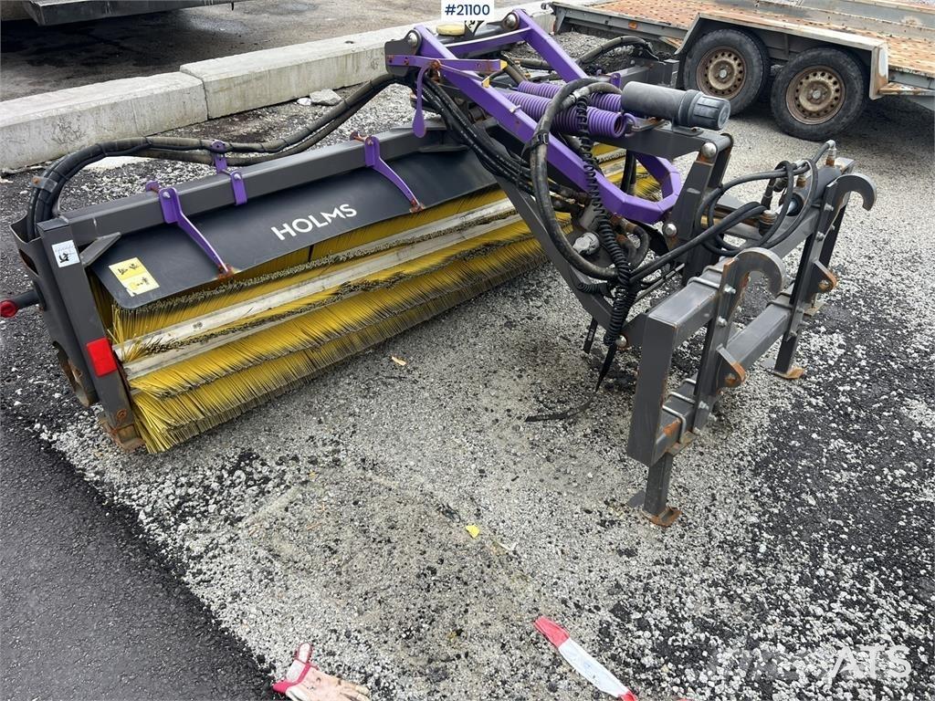 Holms SL-2.8 sweeper Diger