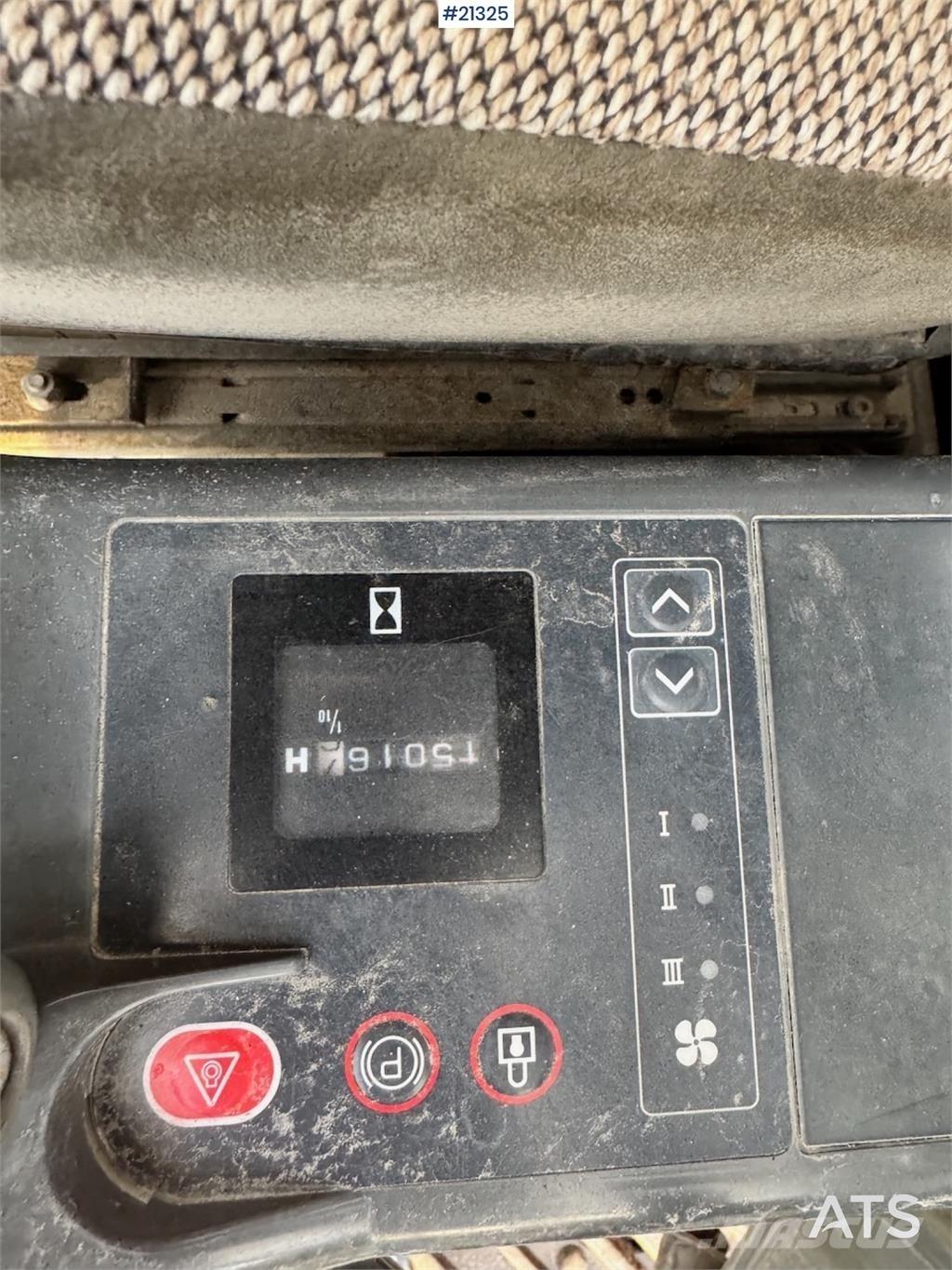 JCB JS200LC Paletli ekskavatörler