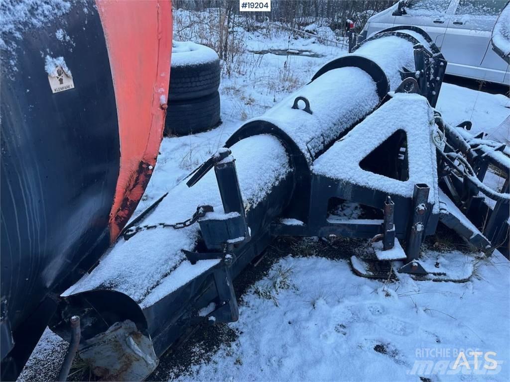 Tellefsdal D-plow. Diger aksam