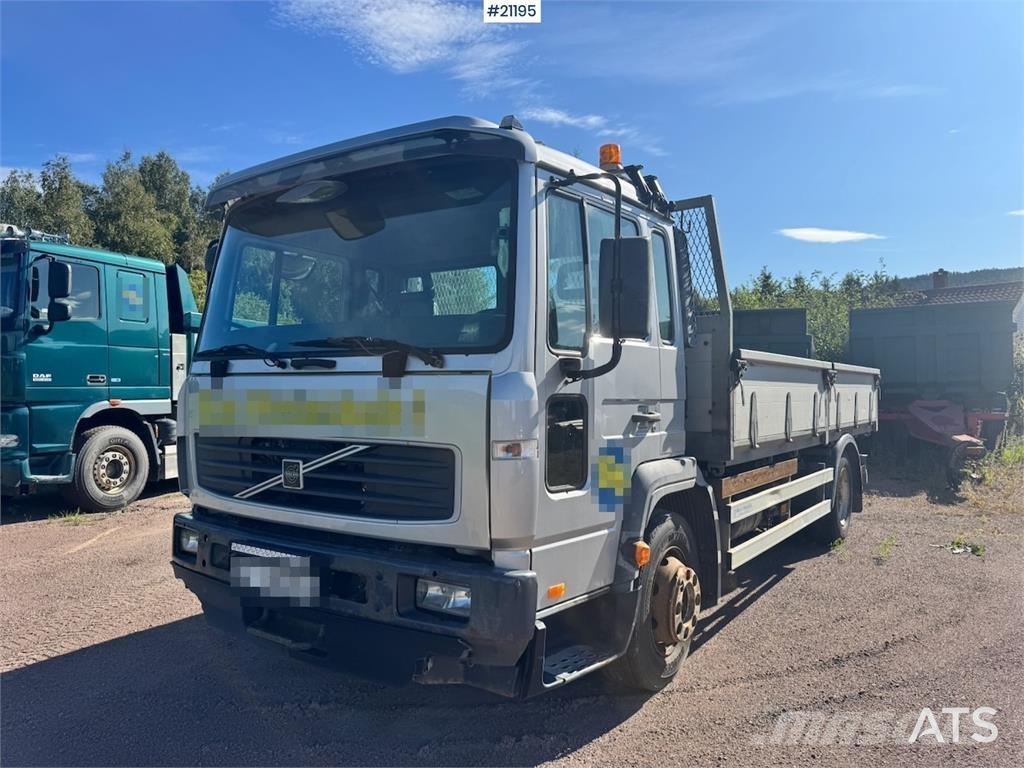 Volvo FL250 Truck. Flatbed kamyonlar