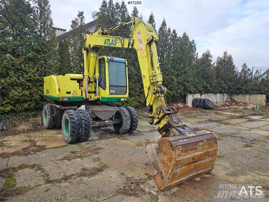 Atlas 1304 Lastik tekerli ekskavatörler