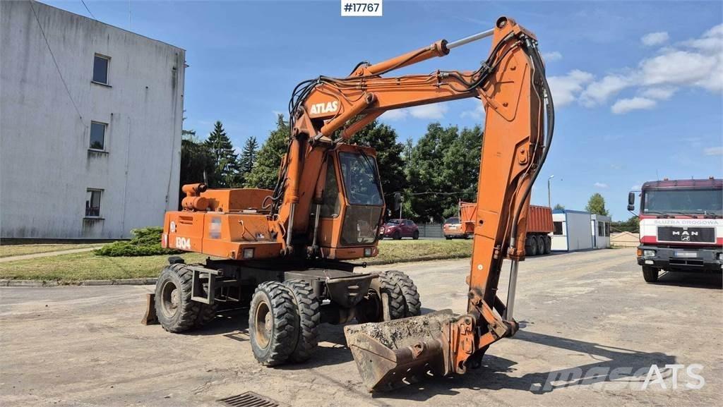 Atlas 1304 Lastik tekerli ekskavatörler