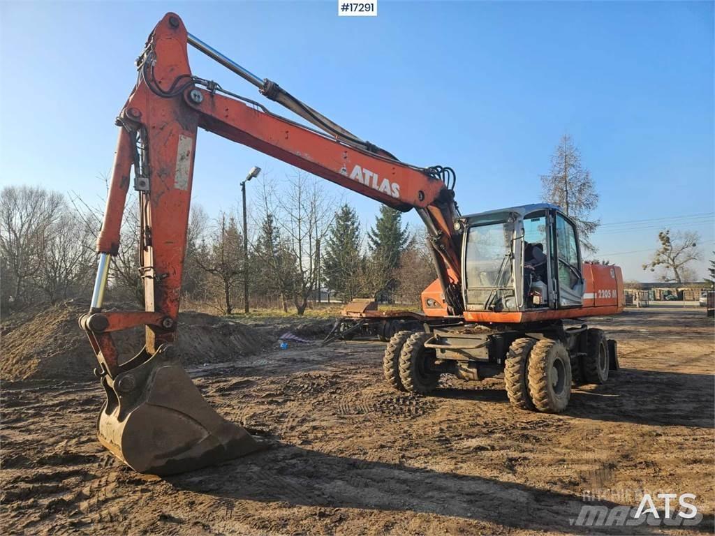 Atlas 2205 Lastik tekerli ekskavatörler